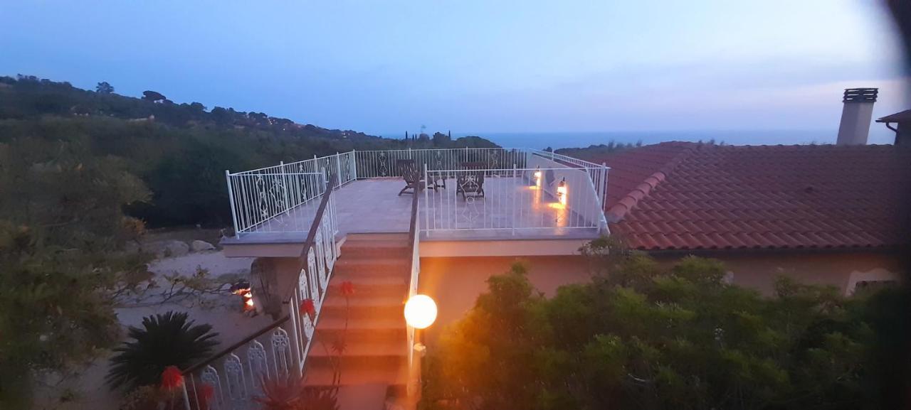 Villatramontistella Suite Capoliveri  Dış mekan fotoğraf